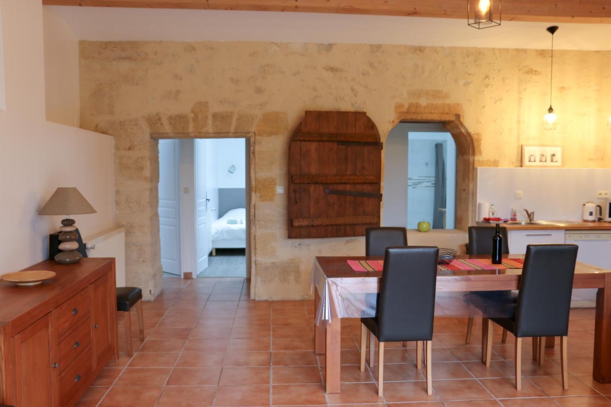 La Vigneraie De Laura: Gite Entre Vignes Et Chenes Sainte-Colombe  Esterno foto